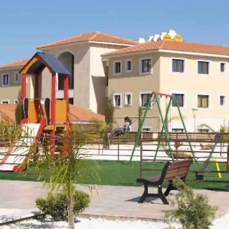 Quiet Kykladesag10/near The Beach, Apartment Paralimni