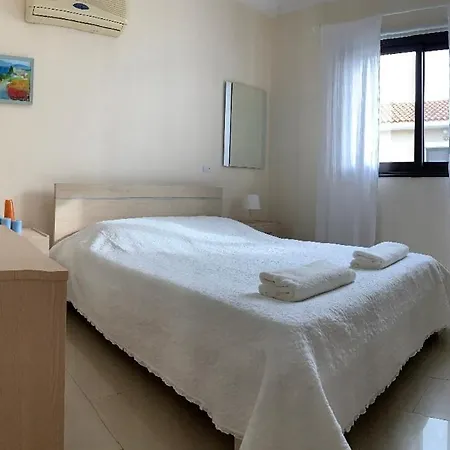 Quiet Kykladesag10/near The Beach, Apartment