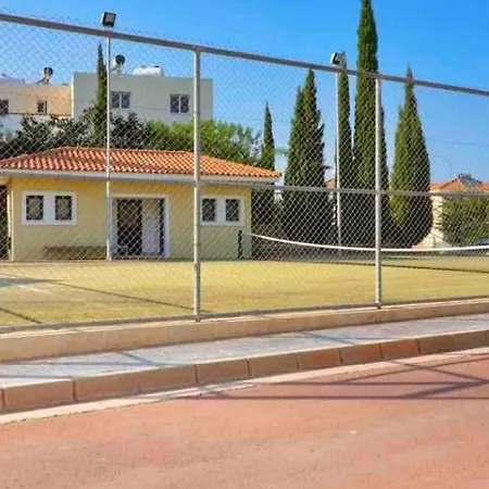 Quiet Kykladesag10/near The Beach, Paralimni